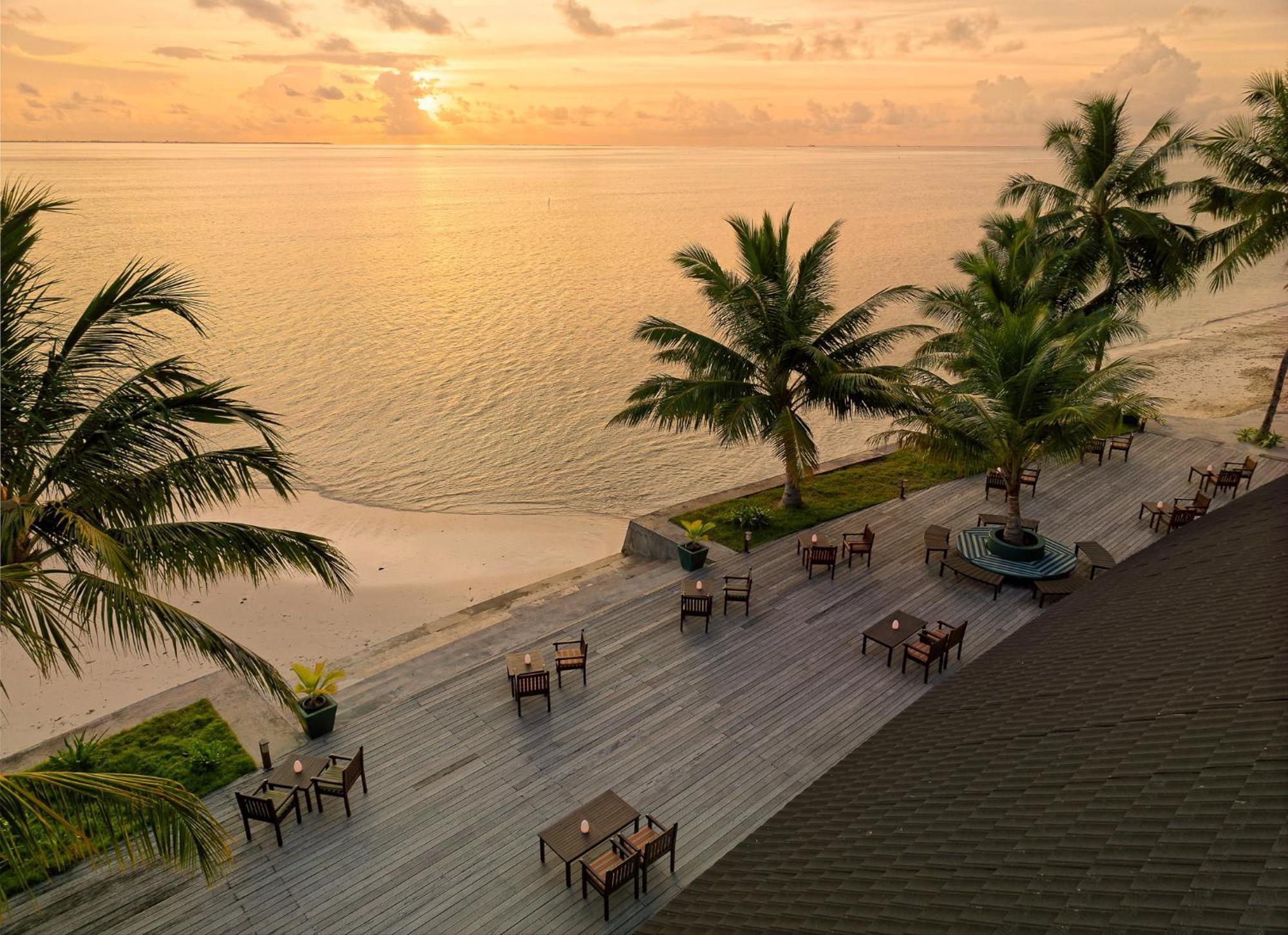 Canareef Resort Maldives Addu City Exterior photo