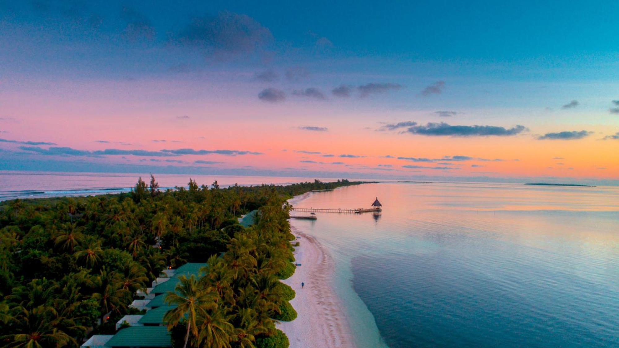 Canareef Resort Maldives Addu City Exterior photo