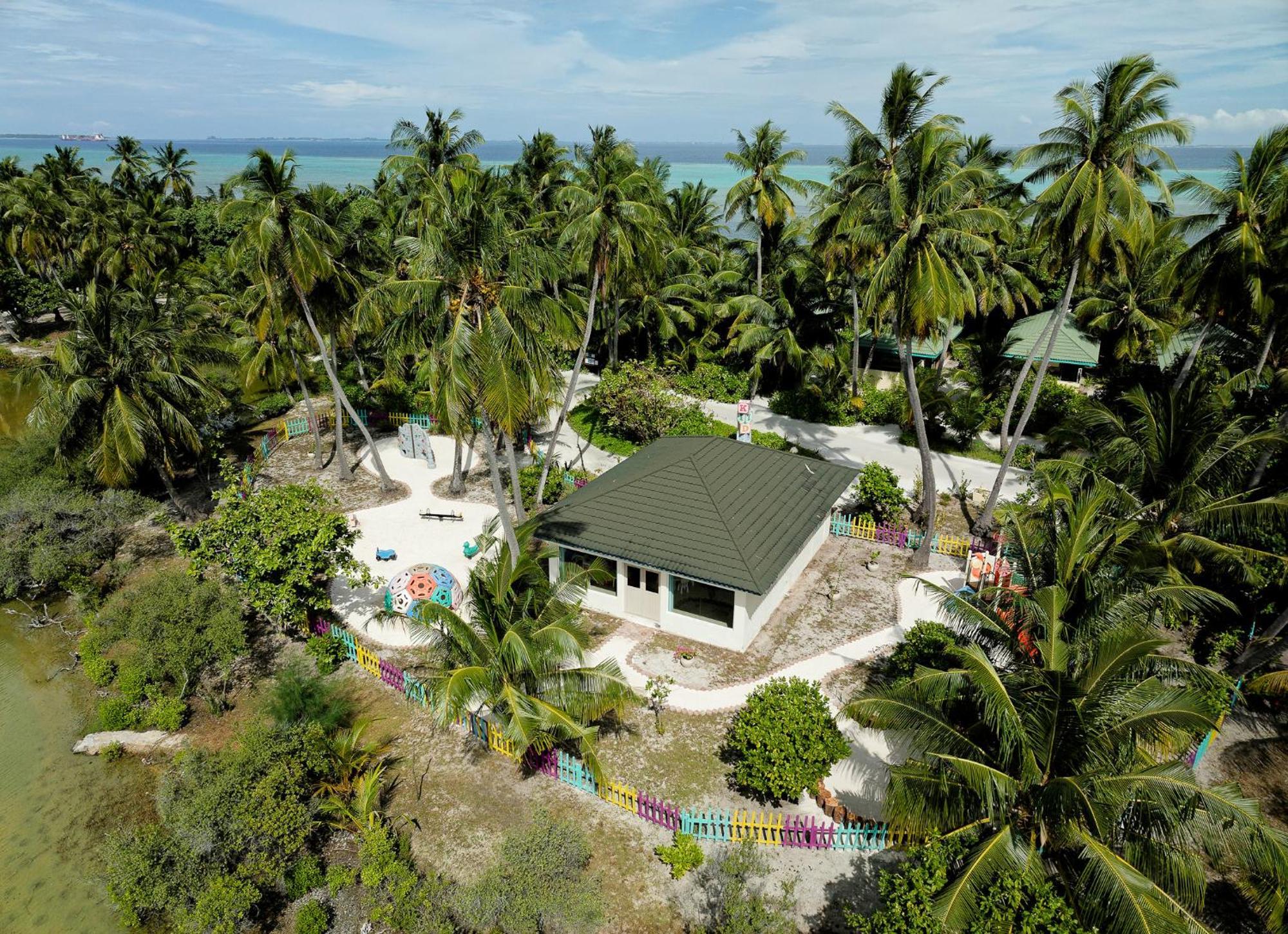 Canareef Resort Maldives Addu City Exterior photo