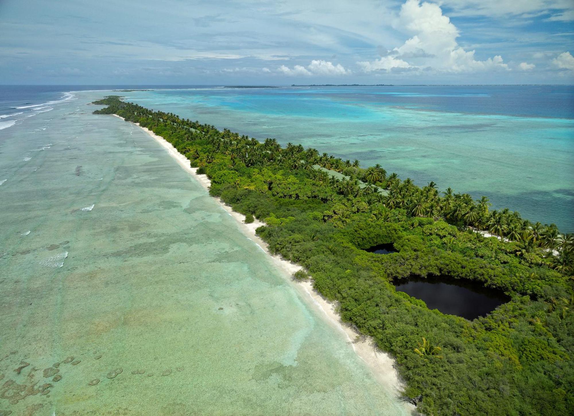 Canareef Resort Maldives Addu City Exterior photo